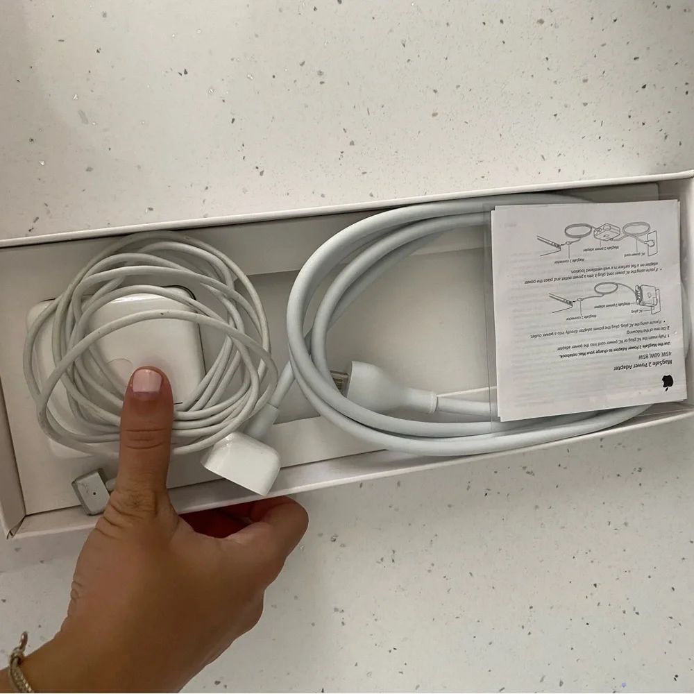 45W Mag Safe 2 Power Adapter (45W) suitable for MacBook Air